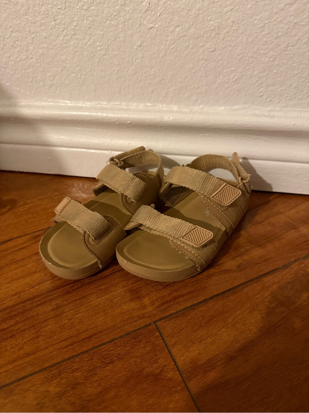 Cat & Jack Tan Adjustable Kids girls Sandals with Double Straps